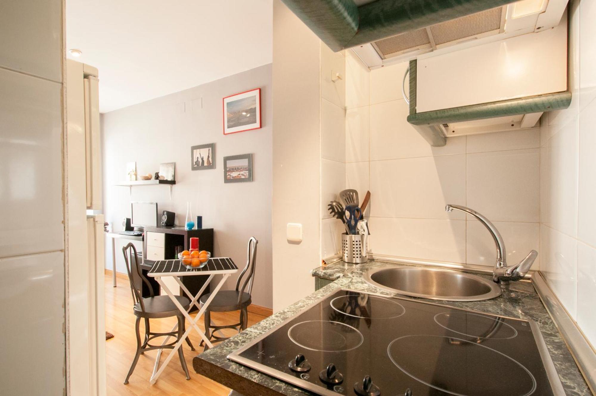 Apartamentos Eloisa Madrid Room photo